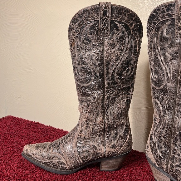 Ariat Heritage Western Shattered Distressed Boots Women’s Size 9 - Picture 7 of 17